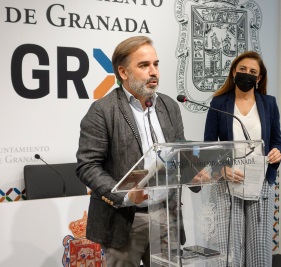 ©Ayto.Granada: EL EQUIPO DE GOBIERNO LLEVAR MAANA AL PLENO UNA MOCIN INSTANDO A LA JUNTA DE ANDALUCA A QUE ASUMA PARTE DE LOS GASTOS DERIVADOS DE LA DESINFECCIN DE LOS COLEGIOS